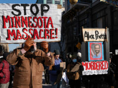 A Segurança Interna supostamente enviou centenas de intimações buscando desmascarar contas anti-ICE A Segurança Interna supostamente enviou centenas de intimações buscando desmascarar contas anti-ICE