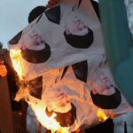 A agitação no Irã aumenta à medida que tiros e gás lacrimogêneo atingem universidades em meio a um ataque iminente dos EUA