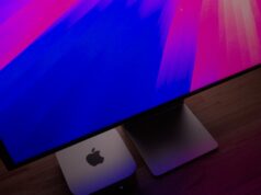 A atualização do Studio Display se aproxima com três atualizações principais Papel de parede macOS Sequoia no Studio Display com tecnologia M4 Mac mini monitor