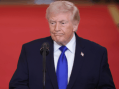 A classificação de aprovação de Trump falha com dois grupos eleitorais importantes President Trump Participates In Angel Families Remembrance Ceremony