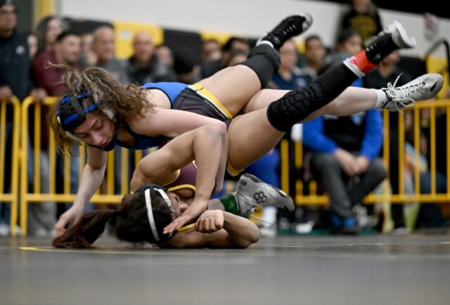 A dinastia de luta livre Gilroy de Daniel Cormier reina novamente enquanto meninos e meninas dos Mustangs levam para casa títulos no encontro do CCS
