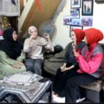 A emocionante história da luta de três mulheres com deficiência para serem aceitas para trabalhar em Bandung