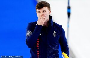 A equipe GB ganha a prata no curling olímpico de inverno em um eco devastador de Pequim 2022, enquanto Bruce Mouat e companhia caem para os astutos canadenses Bruce Mouat perdeu o gol olímpico mais uma vez quando o time da Grã-Bretanha foi derrotado pelo Canadá