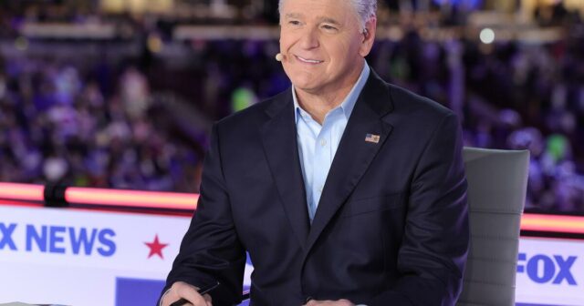 A estrela da Fox News, Sean Hannity, junta-se ao desfile de podcasts
