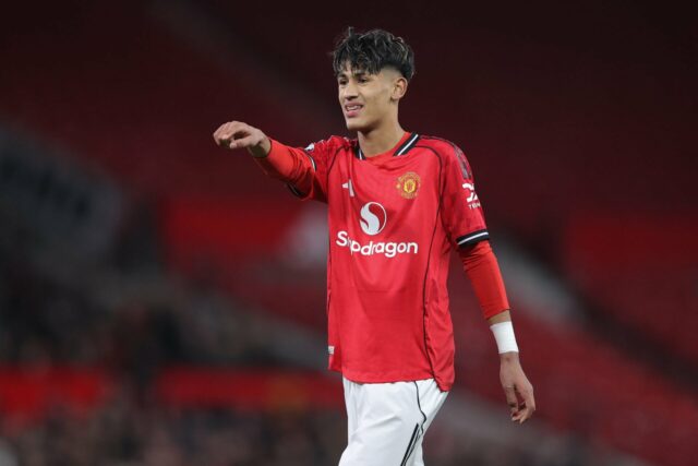 A estrela do Man Utd, JJ Gabriel, visa a glória da FA Youth Cup após a vitória do Oxford Utd
