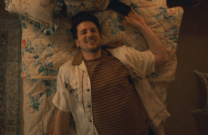 A estrela e escritora de ‘Bookends’ Noam Ash fala sobre o elenco queer e judeu autêntico e como ‘rivalidade acalorada’ pode ajudar a vender o filme A estrela e escritora de 'Bookends' Noam Ash fala sobre o elenco queer e judeu autêntico e como 'rivalidade acalorada' pode ajudar a vender o filme