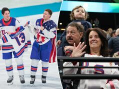 A família de Johnny Gaudreau estava em conflito com o convite para as Olimpíadas Auston Matthews #34, Zach Werenski #8 e Matthew Tkachuk #19 da equipe dos Estados Unidos comemoram a vitória e a medalha de ouro com uma camisa de Johnny Gaudreau durante a final do hóquei no gelo masculino entre EUA e Canadá no décimo sexto dia dos Jogos Olímpicos de Inverno Milano Cortina 2026 na Arena de Hóquei no Gelo Milano Santagiulia em 22 de fevereiro de 2026 em Milão, Itália.