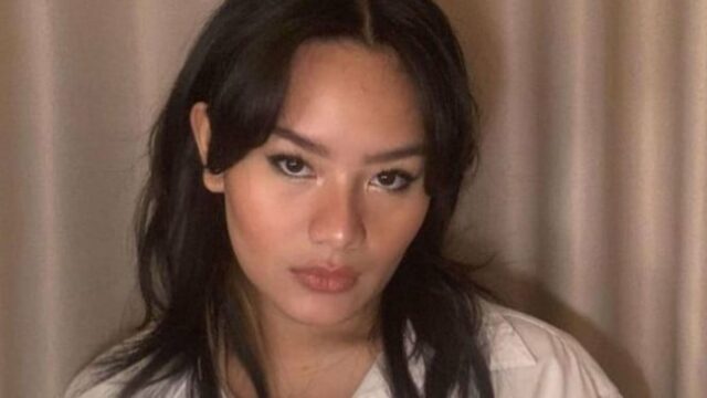 A figura de Zahwa Massaid, irmã de Aaliyah Massaid que A figura de Zahwa Massaid, irmã de Aaliyah Massaid que supostamente está namorando Jefri Nichol