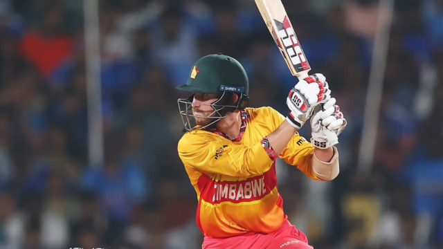 A invencibilidade de 97 de Brian Bennett em vão, com a equipe da Índia garantindo a vitória por 72 corridas
