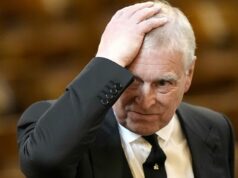 A lei centenária que poderia colocar Andrew atrás das grades para o resto da vida O Príncipe Andrew chega para o funeral da Duquesa de Kent na Catedral de Westminster, em Londres, terça-feira, 16 de setembro de 2025.