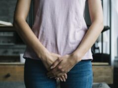 A lei sobre raspar o cabelo na área dos órgãos íntimos no Islã, esta é a resposta de Buya Yahya A lei sobre raspar o cabelo na área dos órgãos íntimos no Islã, esta é a resposta de Buya Yahya