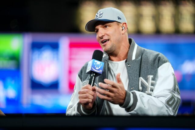 Patriots legend Rob Gronkowski appears at an Jets vs Giants NFL game