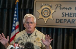 A mãe de Savannah Guthrie ainda está desaparecida – Por que o xerife do caso se tornou o saco de pancadas da Internet A mãe de Savannah Guthrie ainda está desaparecida - Por que o xerife do caso se tornou o saco de pancadas da Internet