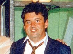 A morte repentina do denunciante russo em Surrey ‘precisa ser reaberta’ após as revelações sobre a morte por envenenamento de sapo de Navalny, dizem amigos As autoridades britânicas enfrentam apelos para reabrir uma investigação sobre a morte súbita do denunciante russo Alexander Perepilichny, há mais de uma década, em meio a temores de que ele tenha morrido de um veneno semelhante ao que matou Alexei Navalny.