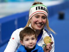A patinadora de velocidade Francesca Lollobrigida comemora as Olimpíadas com o filho de 2 anos GettyImages-2244085251 quem é Isabeau Levito