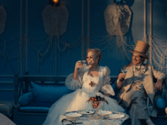 A pele de Margot Robbie foi fotografada para se tornar o papel de parede de ‘O Morro dos Ventos Uivantes’ de Cathy; Como os cineastas deixaram as paredes suadas e úmidas A pele de Margot Robbie foi fotografada para se tornar o papel de parede de 'O Morro dos Ventos Uivantes' de Cathy; Como os cineastas deixaram as paredes suadas e úmidas