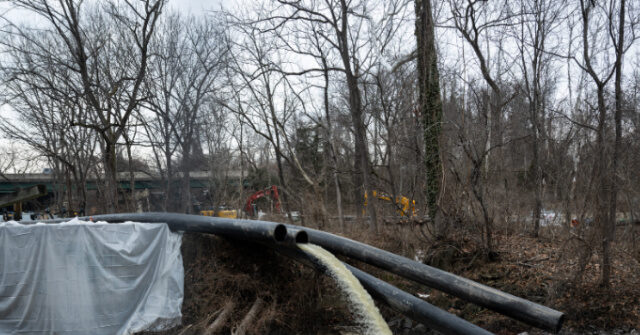 A prefeita de DC, Muriel Bowser, solicita apoio federal na A prefeita de DC, Muriel Bowser, solicita apoio federal na crise de esgoto de Potomac