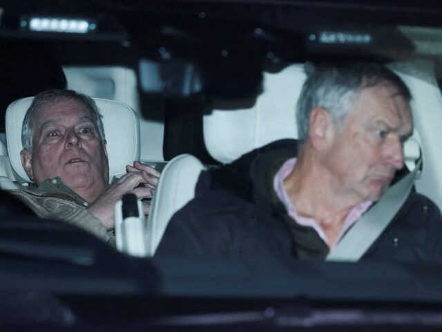 A prisão do ex-príncipe Andrew estimula apelos de responsabilização de A prisão do ex-príncipe Andrew estimula apelos de responsabilização de Epstein do Reino Unido aos EUA