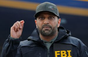 A resposta do FBI ao tiroteio em massa de Brown foi adiada porque Kash Patel estava na Flórida com um dos jatos da agência: relatório Um denunciante afirma que o uso de um jato da agência pelo diretor do FBI, Kash Patel, atrasou uma equipe de coleta de evidências de chegar ao local do tiroteio em massa na Universidade Brown em dezembro (Reuters)