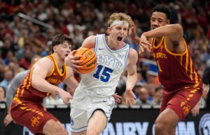 Classificações de poder das 12 grandes MBB: Lesões graves, falhas expostas e perdas recentes conspiram para diminuir as perspectivas para março A solução para cantos depreciativos dirigidos à BYU começa com as 12 grandes escolas e flui através do escritório da conferência