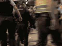 A violência irrompe quando manifestantes anti-Israel visam a visita do presidente à Austrália semanas após o massacre de Bondi Beach A violência irrompe quando manifestantes anti-Israel visam a visita do presidente à Austrália semanas após o massacre de Bondi Beach