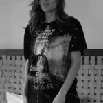 As celebridades Eva Mendes e Vanessa Hudgens estão entre as estrelas de Hollywood que comemoram o Dia dos Namorados nas redes sociais