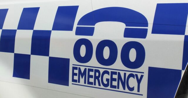 Acusações feitas, homens procurados por suposto golpe de estacionamento em policial genérico