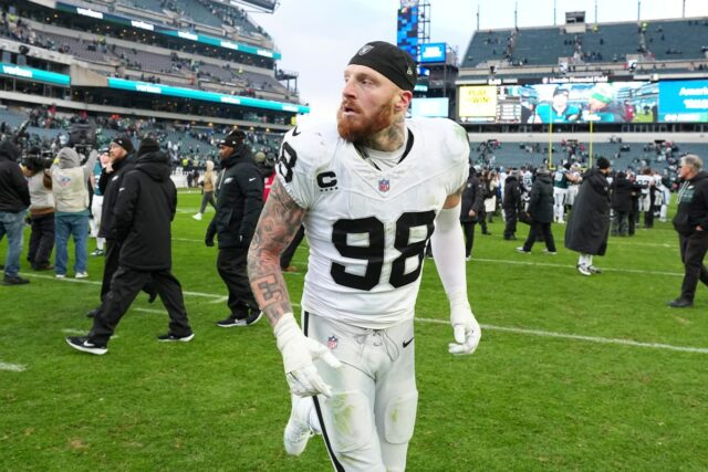 Raiders defensive end Maxx Crosby