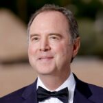 Adam Schiff afirma que a fusão Paramount-WBD 'deve estar sujeita aos mais altos níveis de escrutínio'