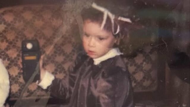 Adivinhe em quem essa garota chique se transformou!
