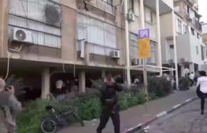 Agitação contínua na cidade ultraortodoxa de Bnei Brak depois que dois soldados israelenses atacaram Yahoo news home