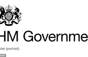 Agora Starmer abandona o rei: o Partido Trabalhista é acusado de desrespeitar a Grã-Bretanha depois de retirar ‘Sua Majestade’ das comunicações oficiais do governo O antigo logótipo do Governo de Sua Majestade utilizado nas comunicações oficiais com o público, que o próprio Governo afirmou ser
