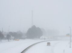 Alerta de tempestade de inverno, pois até 24 polegadas de neve tornam a viagem ‘impossível’ Alerta de tempestade de inverno, pois até 24 polegadas de neve tornam a viagem 'impossível'