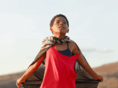 Allan Deberton e Lázaro Ramos discutem o delicado drama juvenil queer brasileiro ‘Gugu’s World’, lança clipe antes da estreia em Berlim (EXCLUSIVO) Allan Deberton e Lázaro Ramos discutem o delicado drama juvenil queer brasileiro 'Gugu's World', lança clipe antes da estreia em Berlim (EXCLUSIVO)