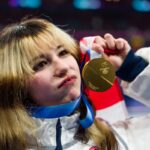 Alysa Liu revela o significado por trás de seu penteado agora viral nas Olimpíadas