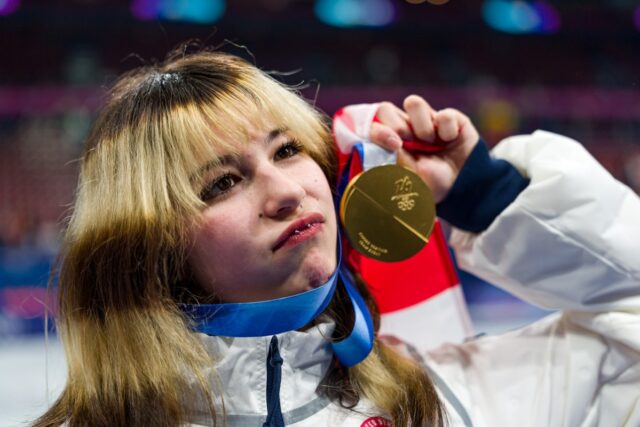 Alysa Liu revela o significado por trás de seu penteado agora viral nas Olimpíadas
