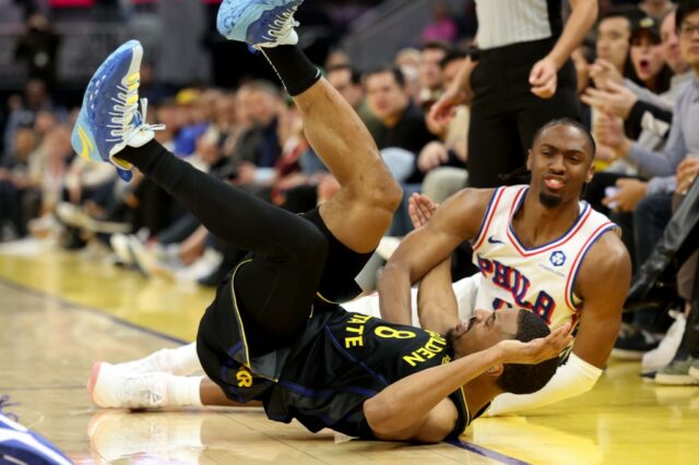 Draymond Green (23), do Golden State Warriors, arremessa contra o Philadelphia 76ers no segundo quarto de um jogo da NBA no Chase Center, em San Francisco, Califórnia, na terça-feira, 3 de fevereiro de 2026. (Ray Chavez/Bay Area News Group)