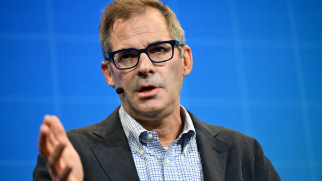 Analistas revisitam ações de IA apoiadas pela Nvidia antes dos lucros
