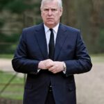 O ex-duque de York já enfrenta uma investigação policial sobre alegações de que ele vazou dados confidenciais para Jeffrey Epstein quando ele era representante especial do Reino Unido para o comércio.