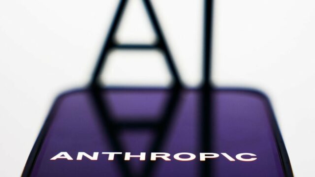 Anthropic acusado de ‘pirataria flagrante’, processado em US$ 3 bilhões Anthropic acusado de ‘pirataria flagrante’, processado em US$ 3 bilhões por editoras musicais