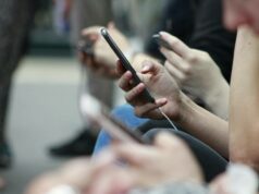 Apaixone-se pela US Mobile e economize US$ 100 Cartão SIM móvel dos EUA com telefone Galaxy