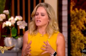 ‘The View’ apresenta preocupação O mentalista Oz Pearlman ‘gritará os códigos nucleares’ no jantar dos correspondentes | Vídeo Apresentadores de 'The View' zombam da ideia de Ghislaine Maxwell revelando tudo pela clemência: 'Ela pode sentar-se 10 vezes'