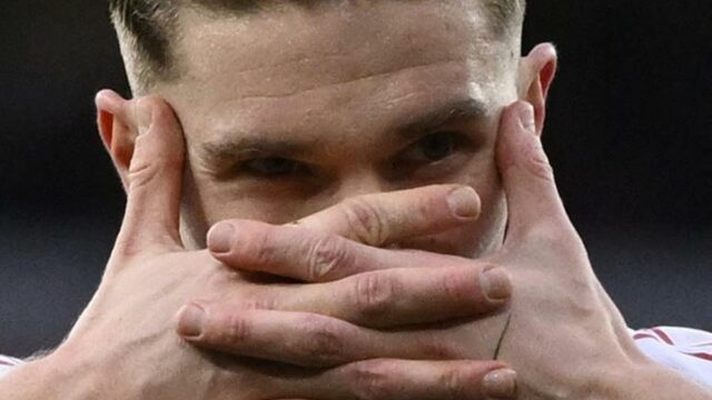 Arsenal amplia vantagem na liderança com Gyokeres e Zubimendi marcando para vencer o Sunderland
