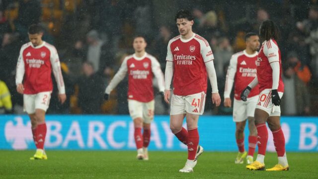 Arsenal empata com Wolves para dar ao Manchester City um Arsenal empata com Wolves para dar ao Manchester City um grande impulso na corrida pelo título da Premier League