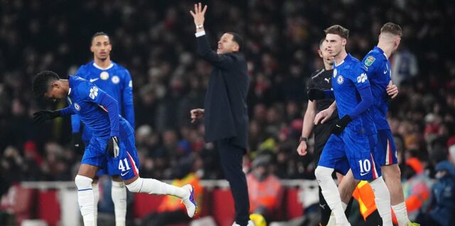 Arsenal x Chelsea - semifinal da Carabao Cup AO VIVO: último placar, notícias do time e atualizações enquanto os Blues tentam superar a derrota por 3-2 na primeira mão
