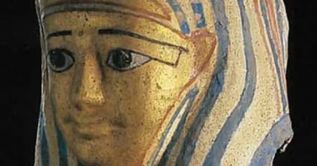 Artefatos egípcios 'inestimáveis' roubados em assalto a museu em Queensland
