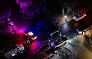 As batidas de Nancy Guthrie em casas e carros ‘resultaram em NÃO prisões’, apesar de alegações anteriores de que quatro pessoas foram levadas sob custódia e uma delas deu um tiro na cabeça Uma operação da SWAT se desenrola em uma casa em Tucson, Arizona, na noite de sexta-feira – mas ninguém foi preso como resultado, informou a CNN.