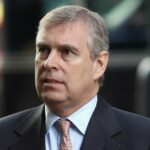 Destaque Andrew Mountbatten Windsor e Sarah Ferguson 2610 Us Weekly Cover Story