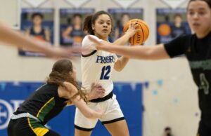 As meninas do Priory vencem Pinewood novamente para completar a varredura da série As meninas do Priory vencem Pinewood novamente para completar a varredura da série