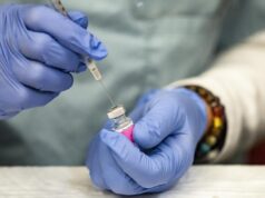 As políticas de Trump estão em desacordo com a compreensão emergente dos danos a longo prazo da COVID O secretário de Saúde e Serviços Humanos, Robert F. Kennedy Jr., testemunha perante o Comitê de Finanças do Senado durante uma audiência no Capitólio em 4 de setembro de 2025. (Francis Chung/POLITICO via AP Images)